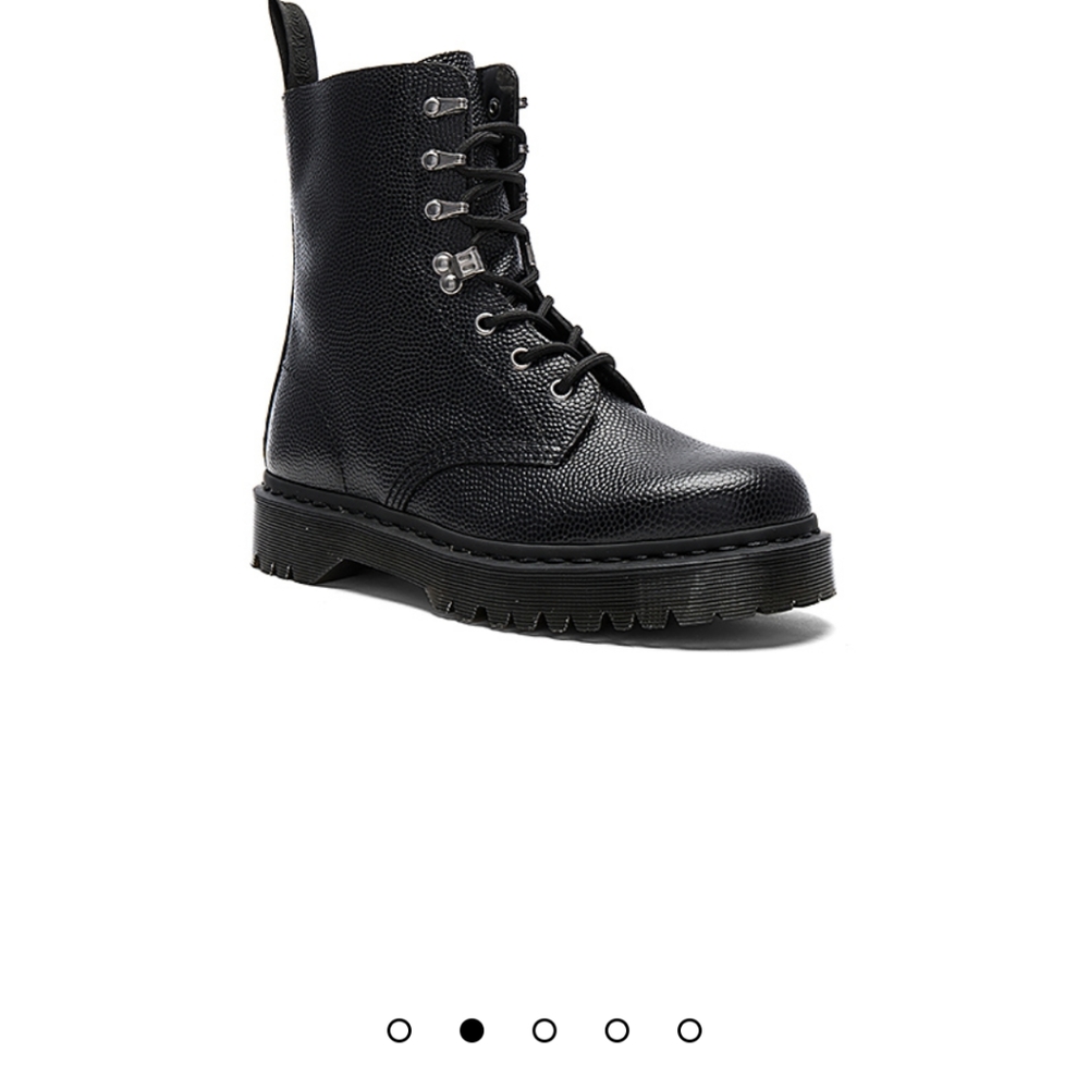 DOC MARTENS BLACK PARA BOOT DISCONTINUED